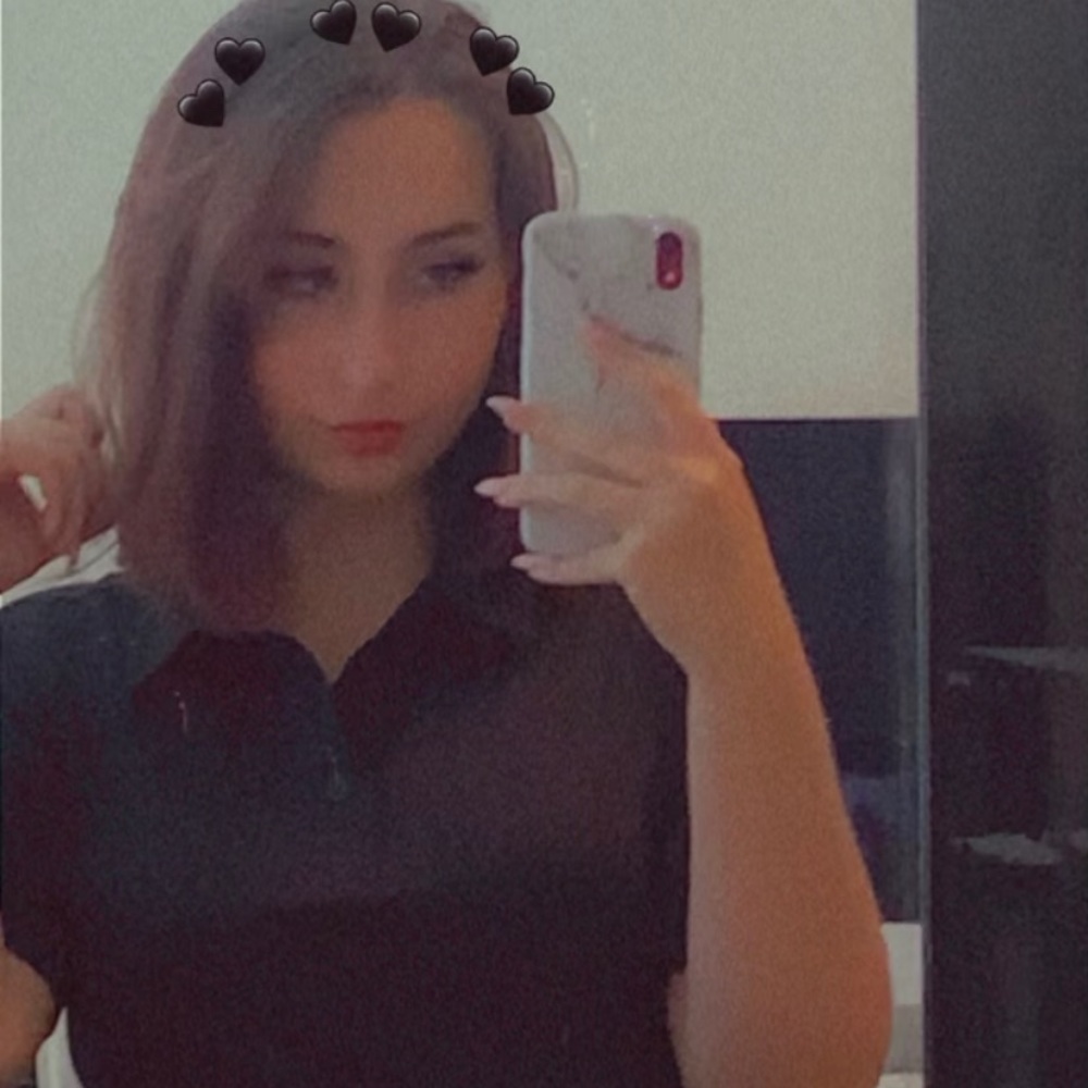 Meet your Posher, Alyssa